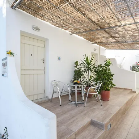 Depis & Apartment Naxos City