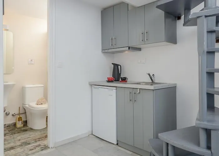 公寓 Depis & Naxos City